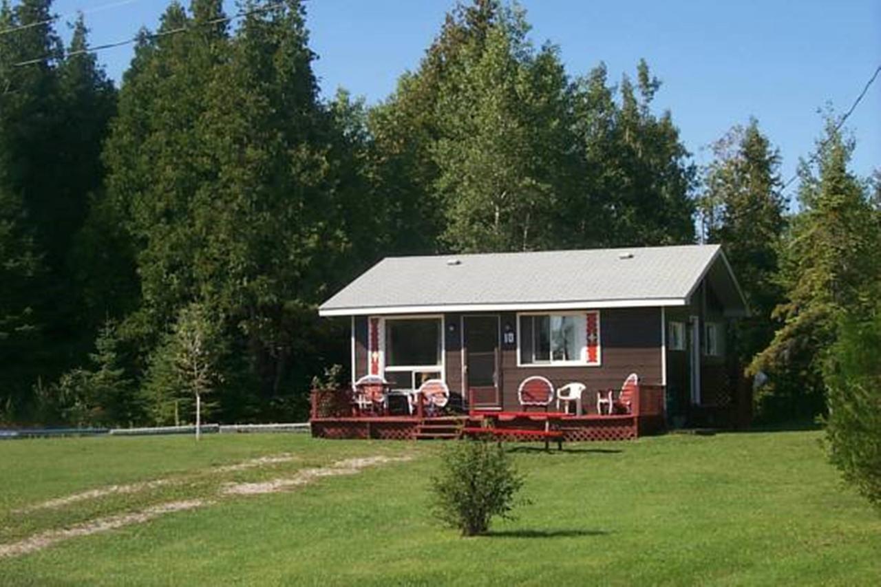 Wee Point Resort Manitowaning ภายนอก รูปภาพ